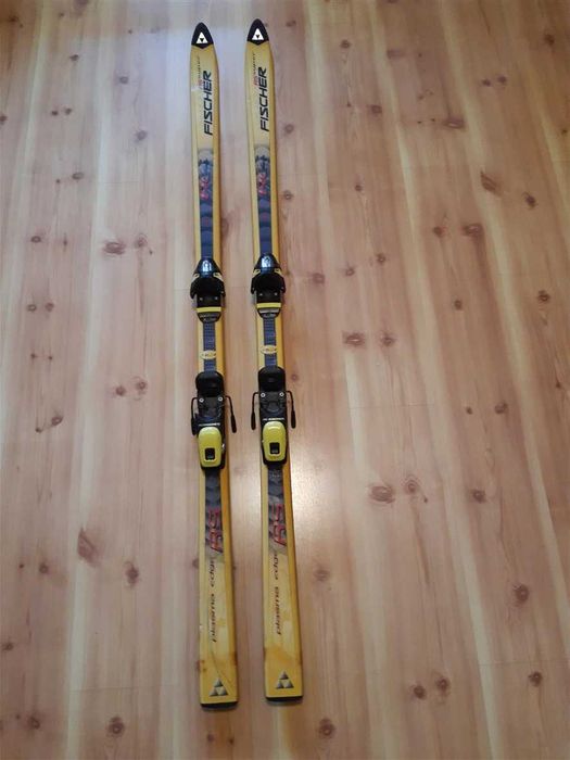 Narty lekko karvingowe FISCHER RC4 i wiązania ROSSIGNOL FDJpro - 175cm