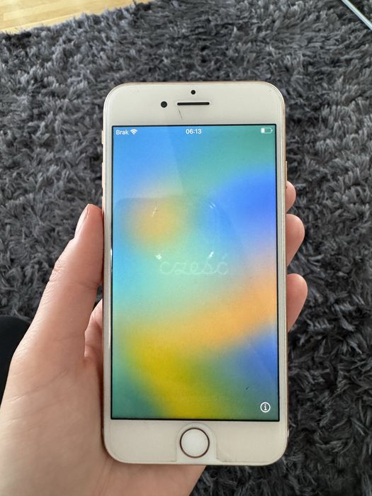 Iphone 8 64gb + ładowarka