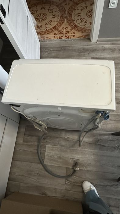 Пральна машина  Indesit WIU 82 (CSI)  — повністю робоча