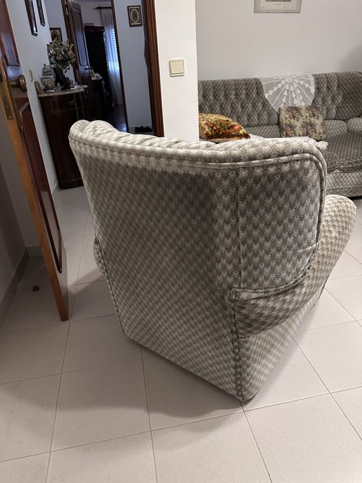 Conjunto 2 Poltronas + 1 sofá 3 lugares