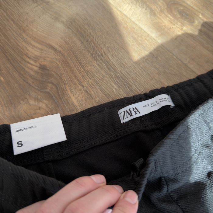 Нові чоловічі шорти від ZARA( розмір S)