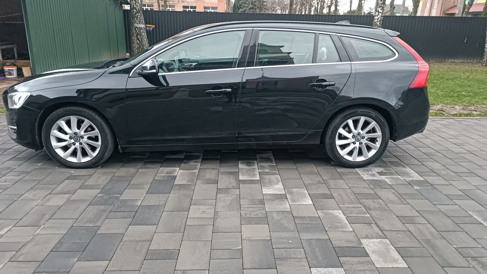 Volvo V60 D4 2014