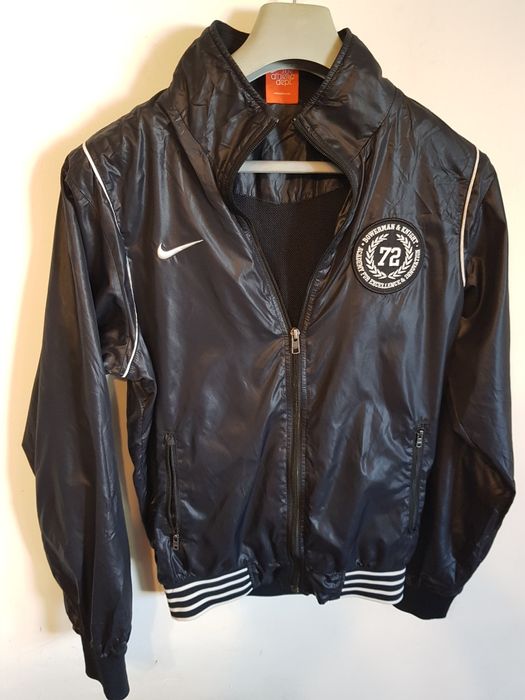 Kurtka damska  wiatrówka Nike 40/42