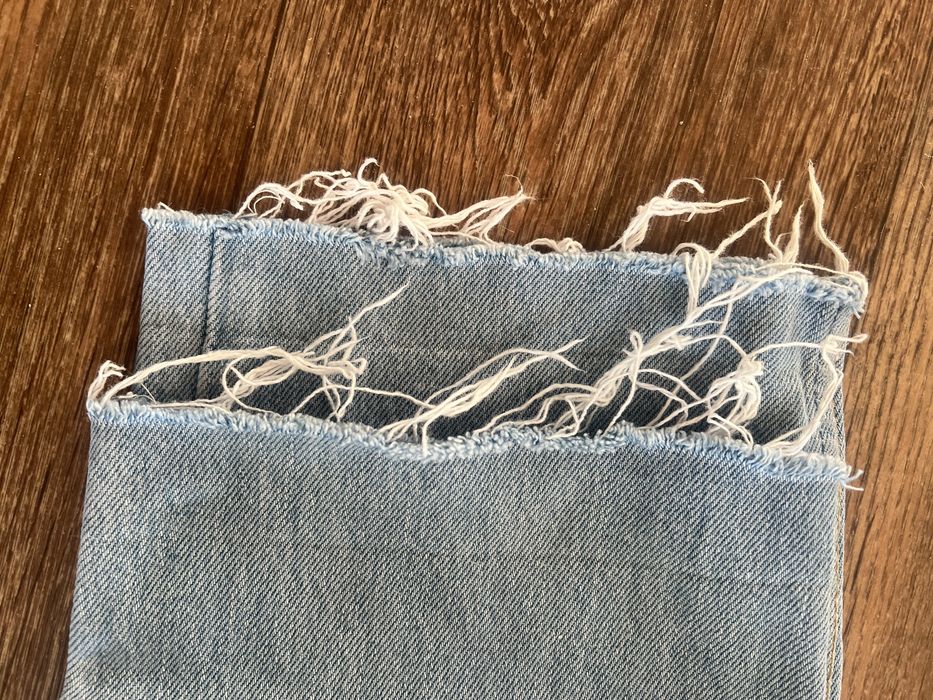 Джинси жіночі Levi Strauss & Co