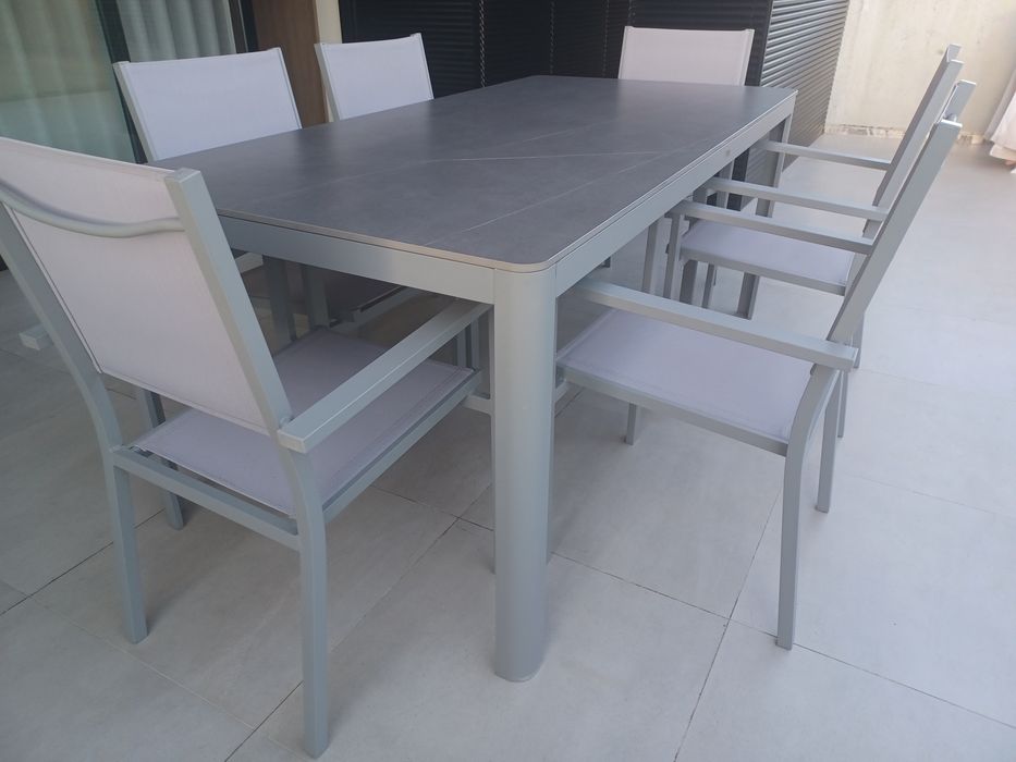 Mesa exterior + 6 cadeiras