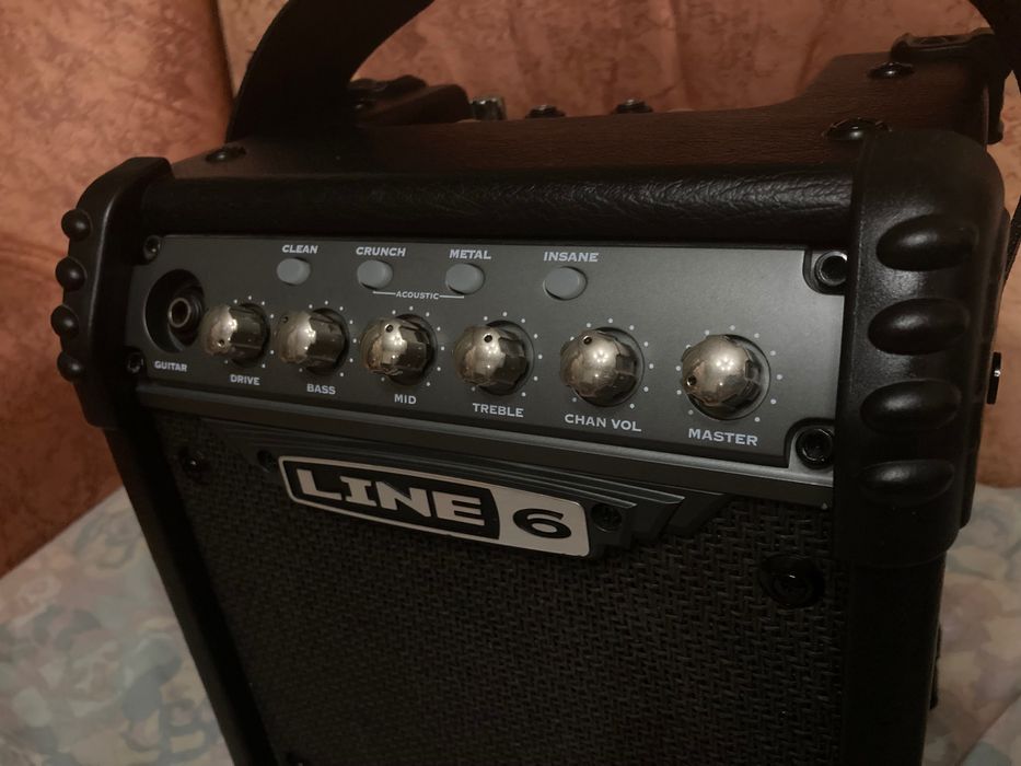 LINE 6 Micro Spider портативний комбопідсилювач з блоком живлення