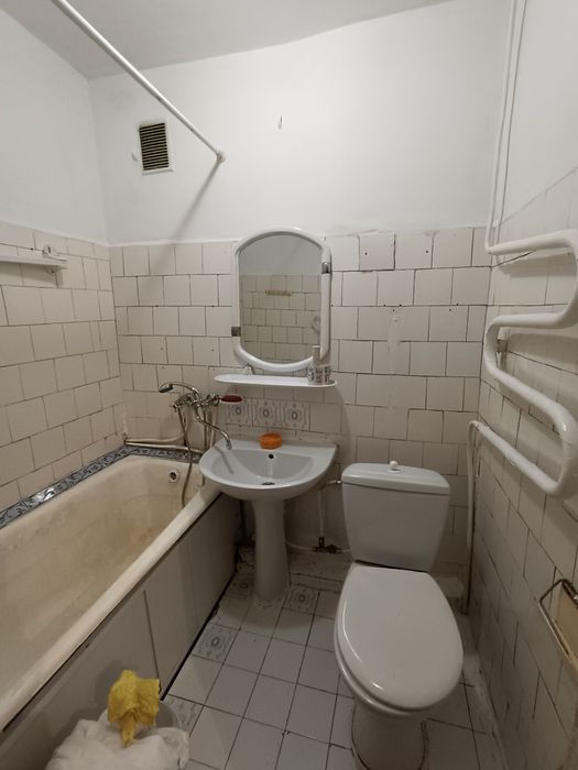 Оренда 2 кімнатної квартири в Центрі .