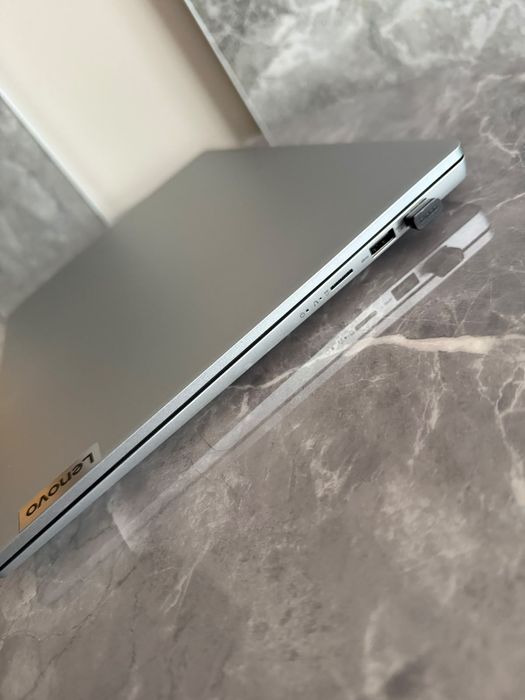 Леново. Lenovo IdeaPad Slim 5 16IAH8. ноутбук