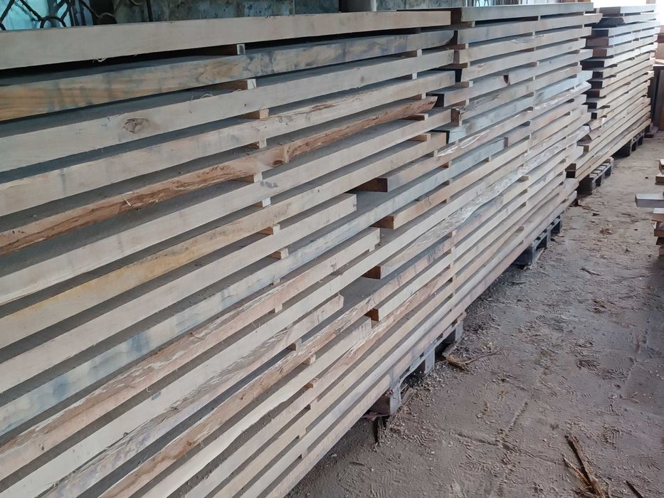 Tarcica dębowa obrzynana 52mm foszty deski