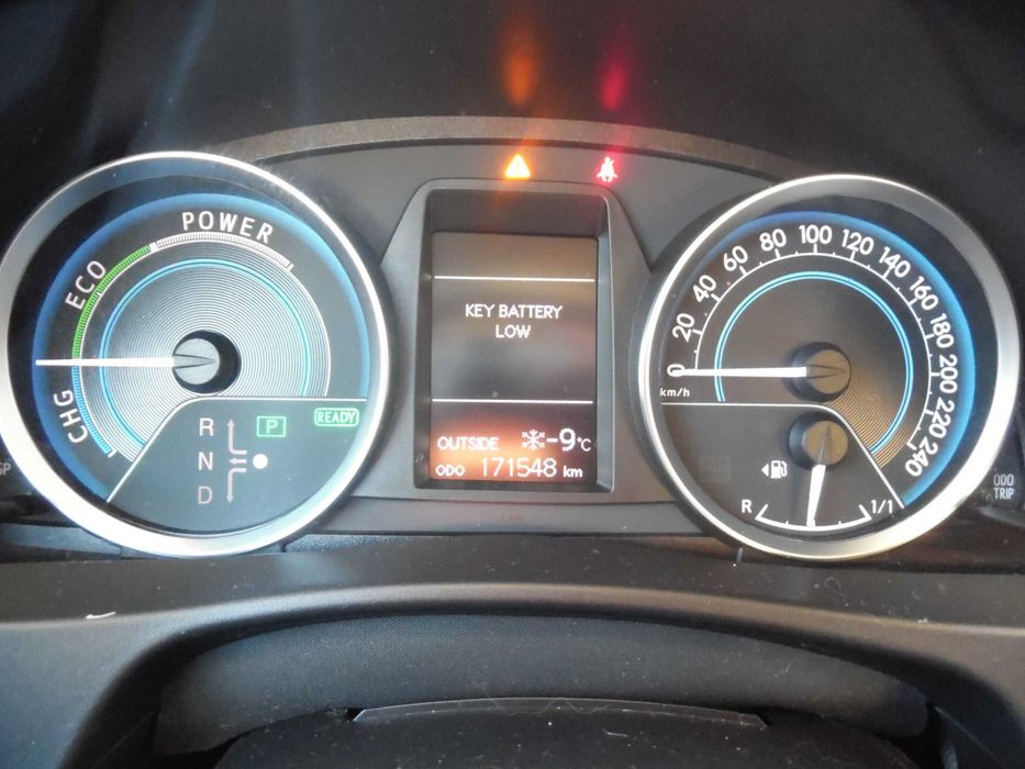 Toyota Auris / 1.8 Hybryd / 2013r na części