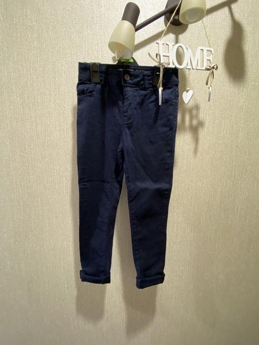 Джинси next
