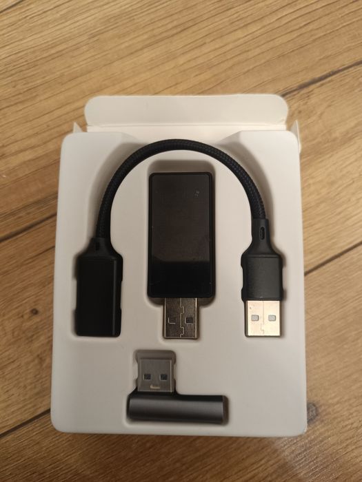 Bezprzewodowy adapter Lyssiefeel Carplay