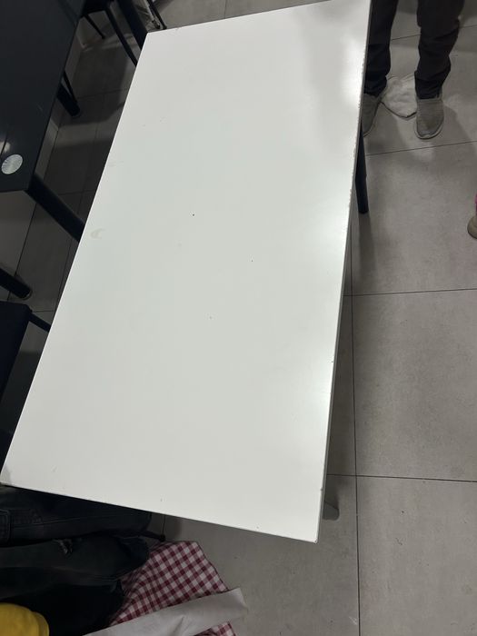 Vendo geladeira e mesa