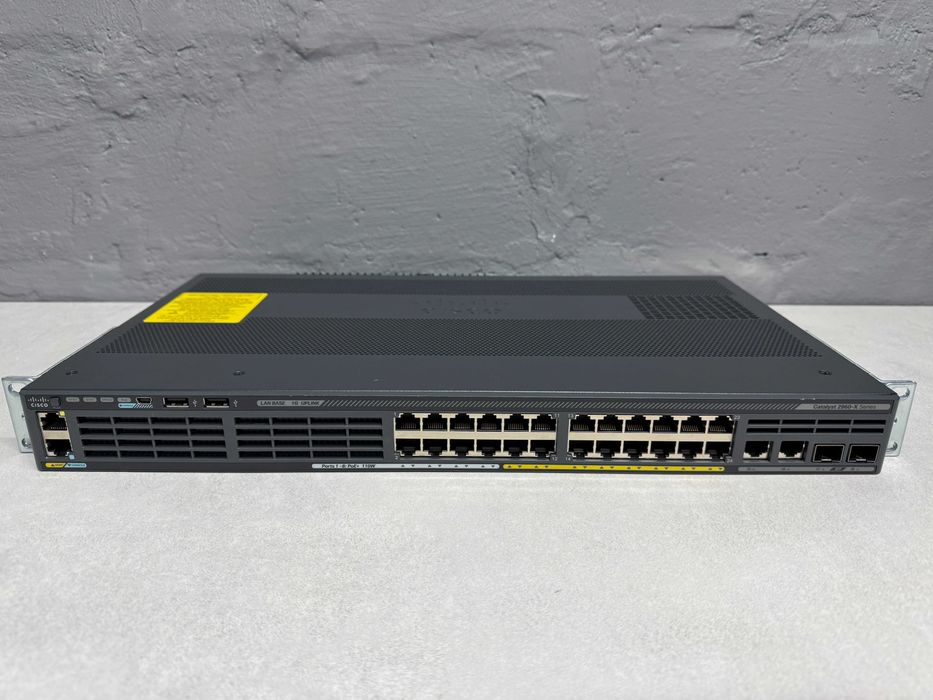 Комутатор Cisco WS-C2960X-24PSQ-L PoE+ | 24 порта | Гарантія | Безготівка