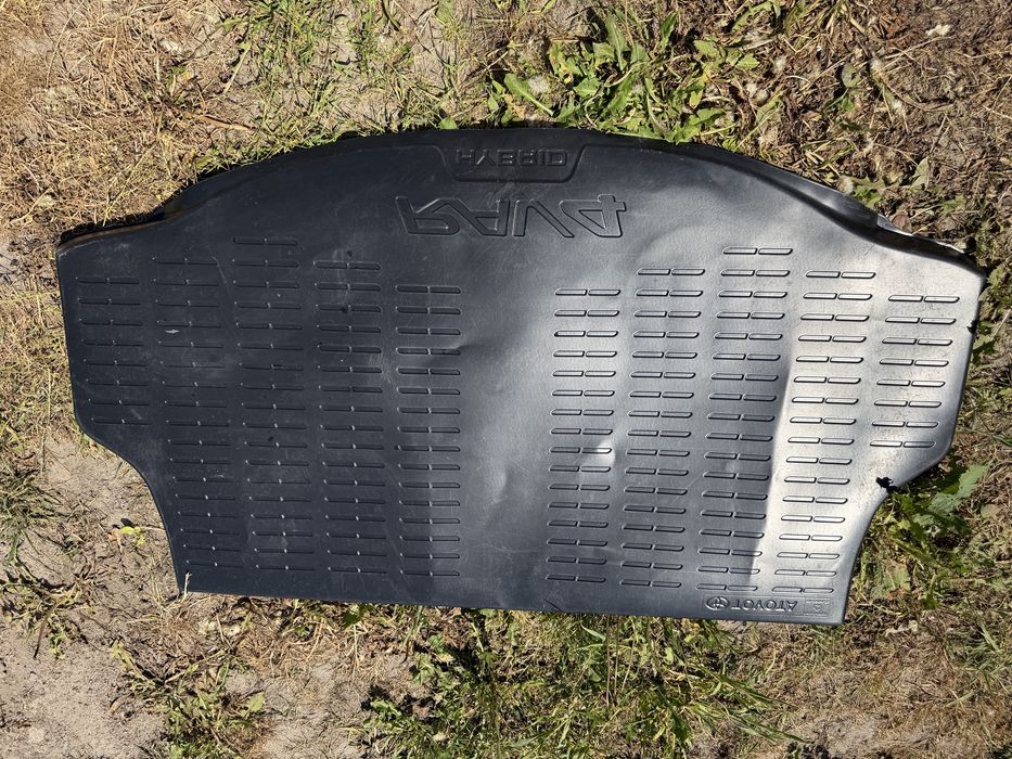 Sprzedam mata bagażnika Toyota Rav4 gen 4