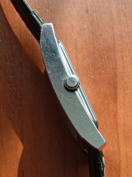 Продам наручний годинник casio