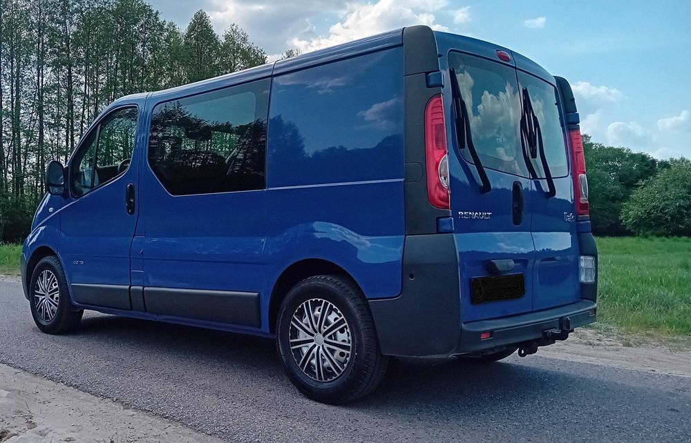 Renault Trafic  2.0 dCi 115 PS  2008r  Passenger , Klima ,Hak..