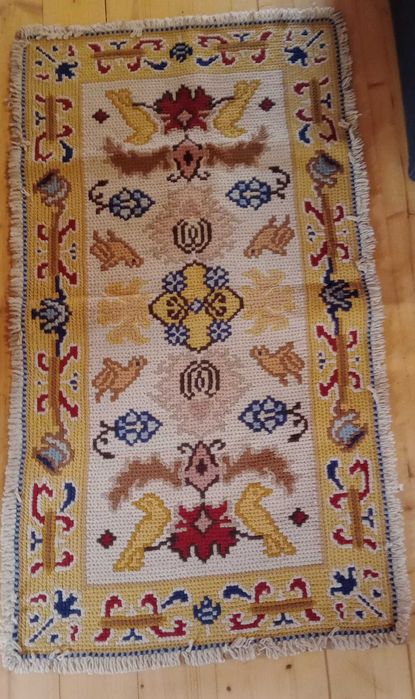 Tapete tipo arraiolos