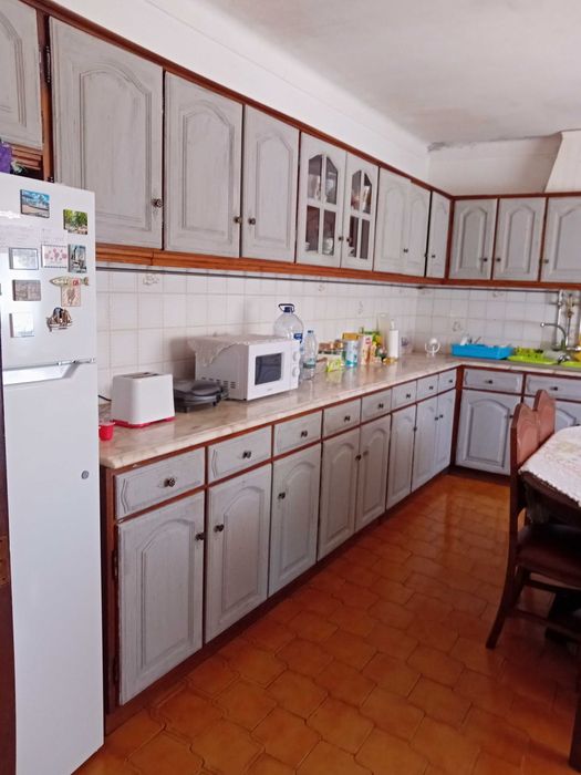 Continua Disponivel - Vendo moradia bifamiliar com terreno no Estreito