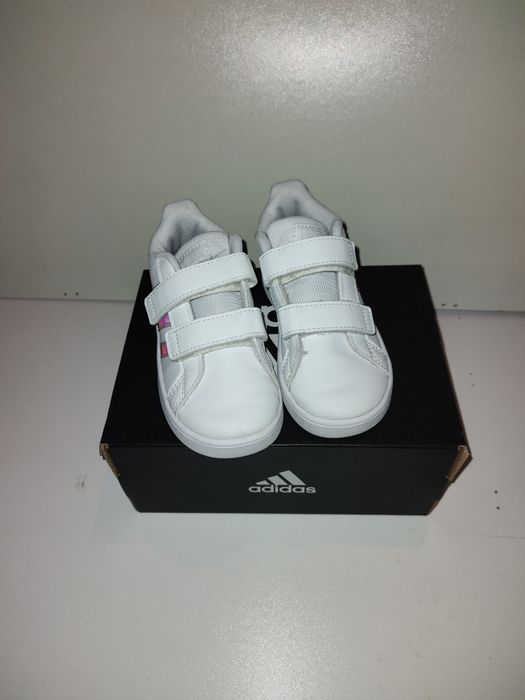 Adidasy Grand court I