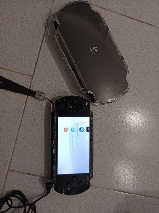 Vendo PSP 1004 com jogos