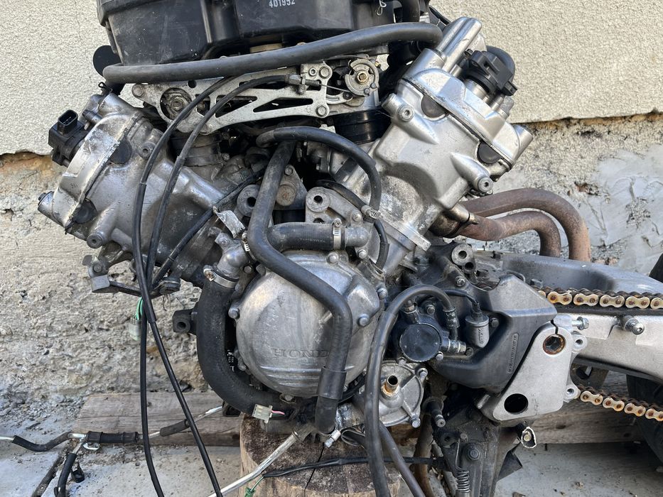 Двигун honda vfr 800 2003