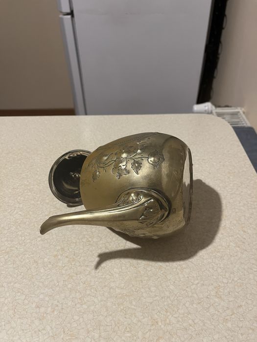 Mosiężny czajnik imbryk grawerowany