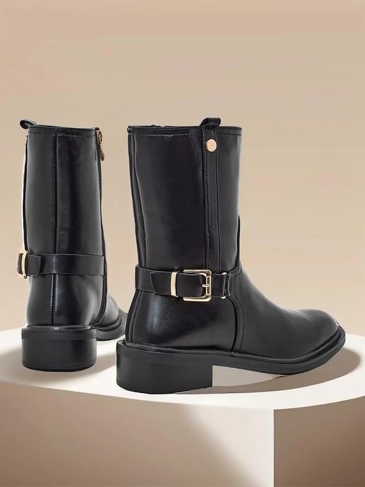 36 37 38 botki 39 40 41 wysokie na płaskim obcasie z klamerką ocieplan