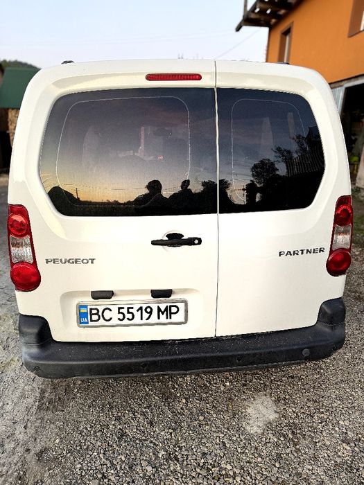 Пежо партнер 2008 р.в.