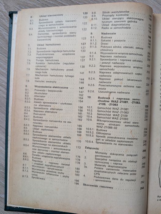Stara książka Łada Samara z 1990 roku