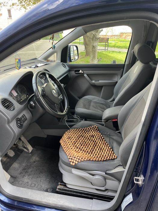 VW Caddy Maxi 2009рік оригінальний пасажир