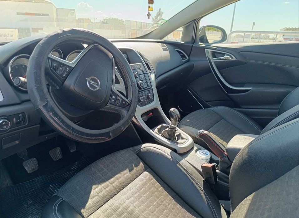 Opel astra GTC 2.0