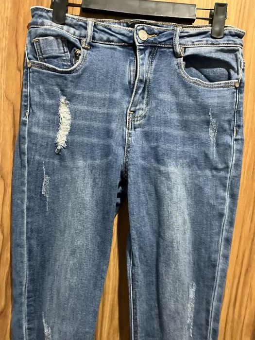 Spodnie jeansy Missguided 38