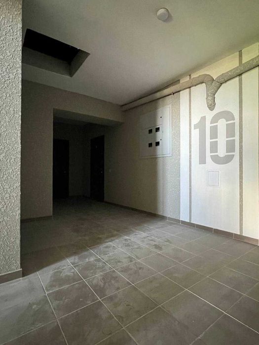 Продаж 2к квартири 66.1 кв. м на вул. Олександра Кушнірука RUBI 42872