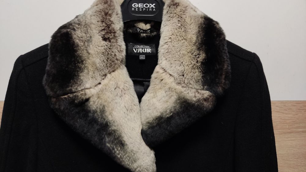 Пальто с мехом шиншиллы Vaur GEOX — З хутром шиншили