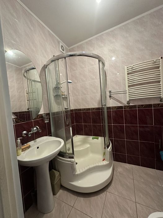 Продам 2 кімнатну квартиру з ремонтом  та меблями!