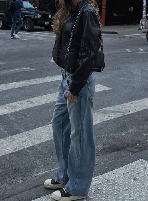 Vintage leather jacket from NYC Вінтажна шкіряна куртка з Нью-Йорка