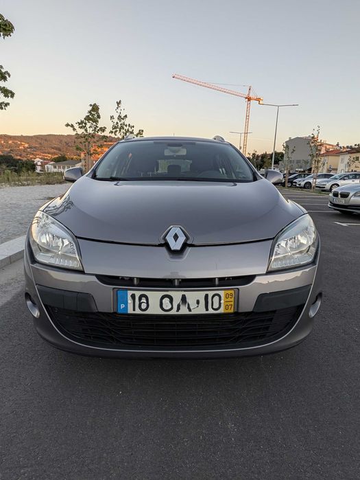 Renault Megane 3 - Break 1.5DCI 110CV (CAIXA DE 6) - Revisão feita, pintura e interiores em boa estado