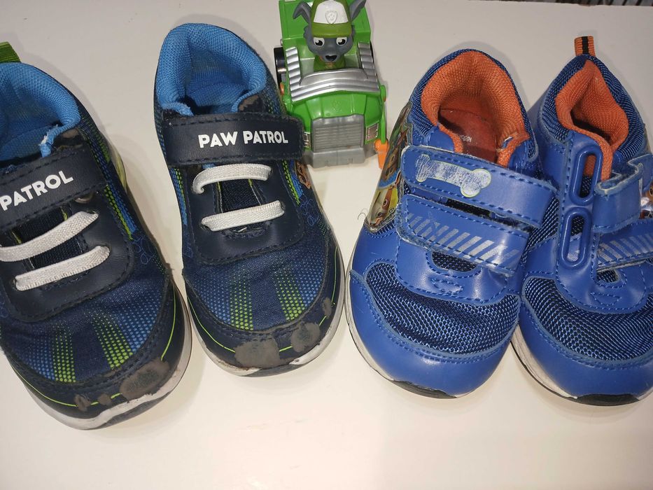 Lote patrulha pata.brinquedos ,quiz,sapatos tenis tudo patrulha pata.