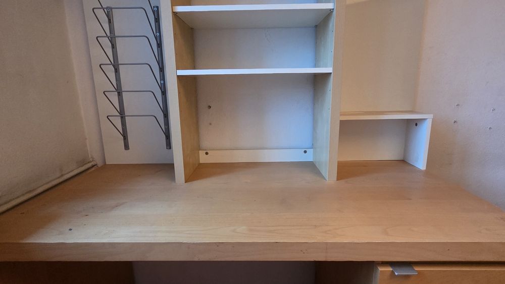 Biurko z nadstawką IKEA