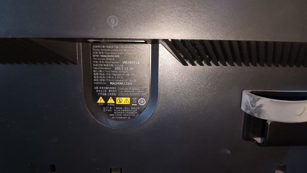 Monitor LENOVO LT2452pw