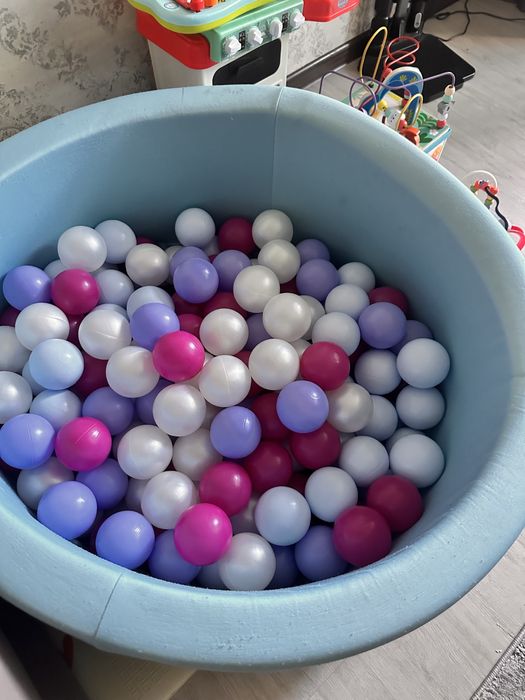 Шарики для басейну