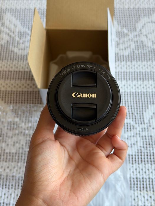Canon EF 50mm f/1.8 STM