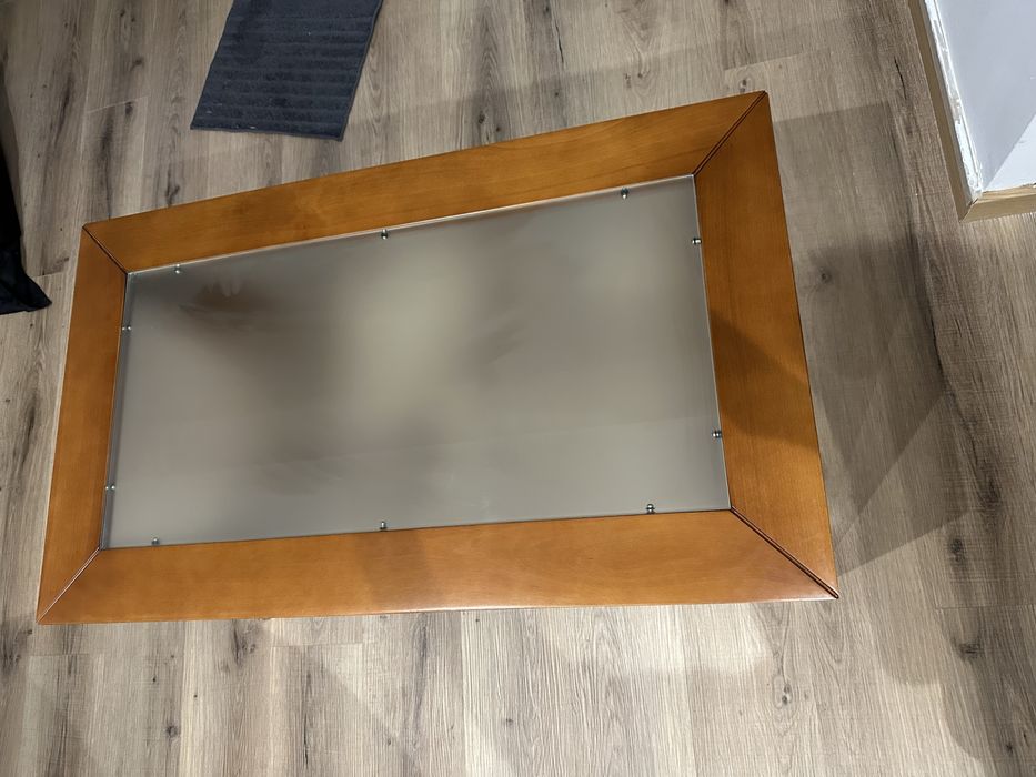 Mesa de centro em cerejeira