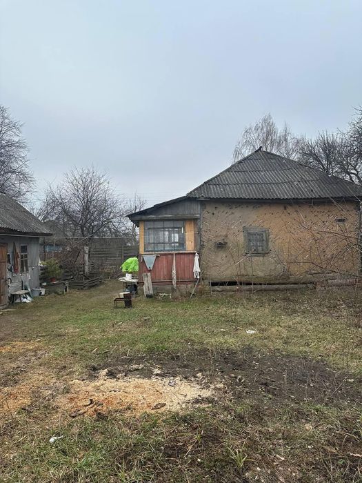 Продаж будинку в селі Козари біля лісу
