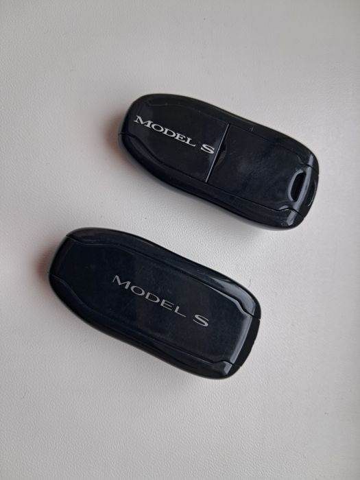 Оригінальний ключ-машинка, карта ключ Tesla з USA