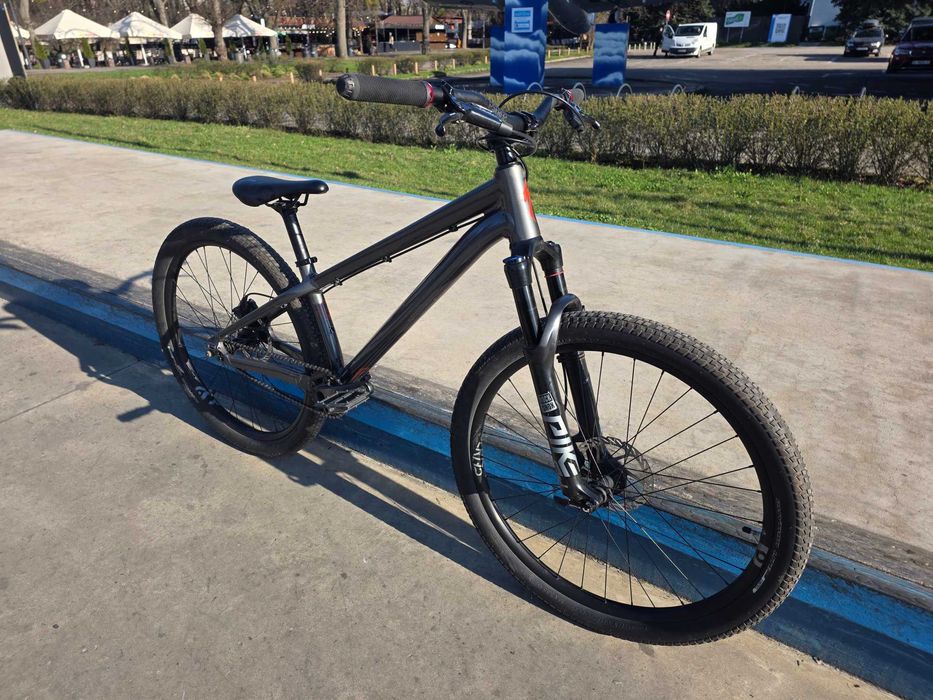 Specialized 2022 P.3 стріт/дьорт велосипед, гарний стан