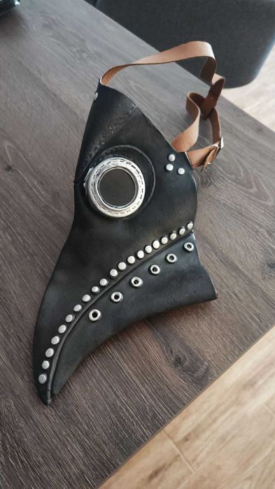 Maska Plague Doctor z kapturem w zestawie