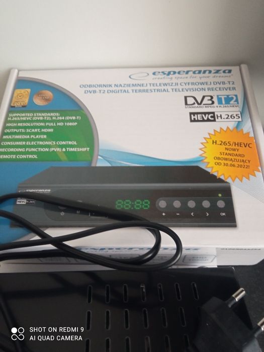 Dekoder DVB-T sprzęt nowy z anteną pokojową
