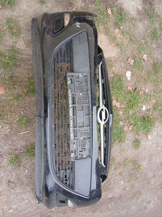 Передній бампер opel astra j 2014
